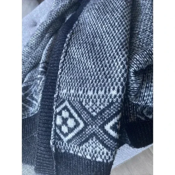 Gap Women’s Black and White Cardigan Size Small - Picture 3 of 5